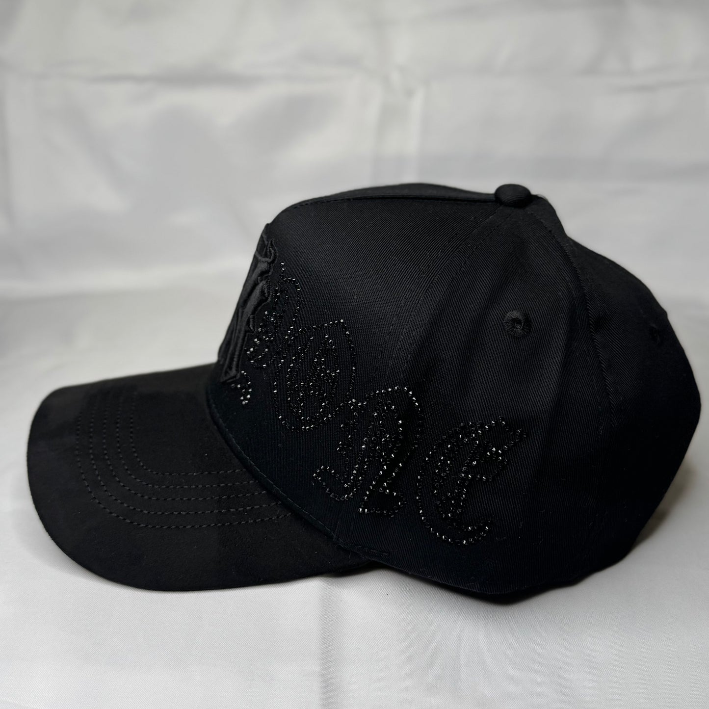31 HATS "CRYSTAL BLACK"
