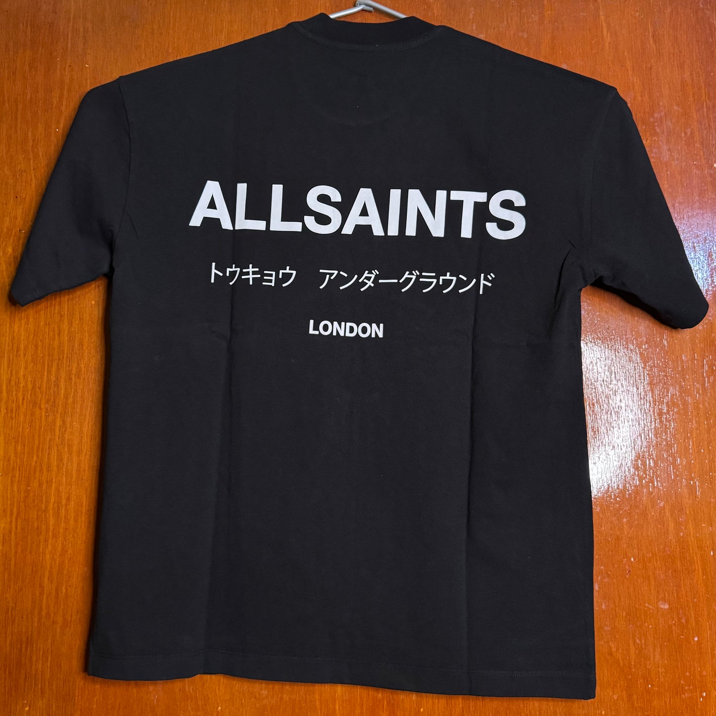 PLAYERA ALL SAINTS LETRAS JAPONESAS