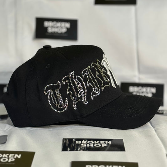31 HATS "CRYSTAL WHITE"