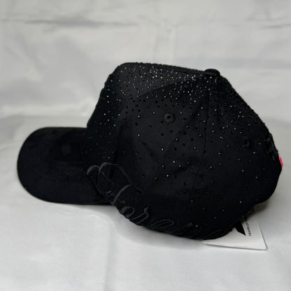 31 HATS "FOREVER BLACK"
