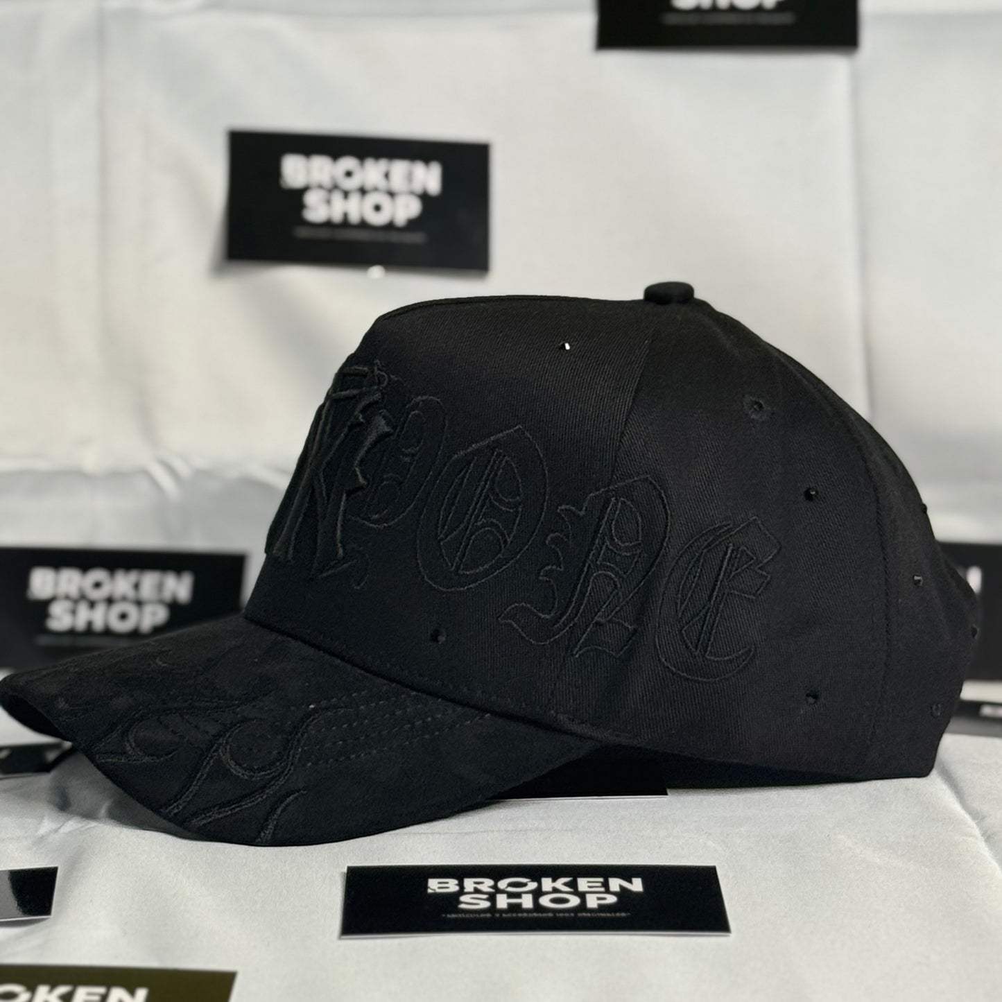 31 HATS “NY FLAMES”