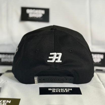 31 HATS "CRYSTAL WHITE"