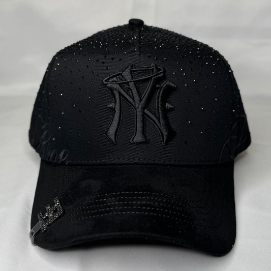 31 HATS "FOREVER BLACK"